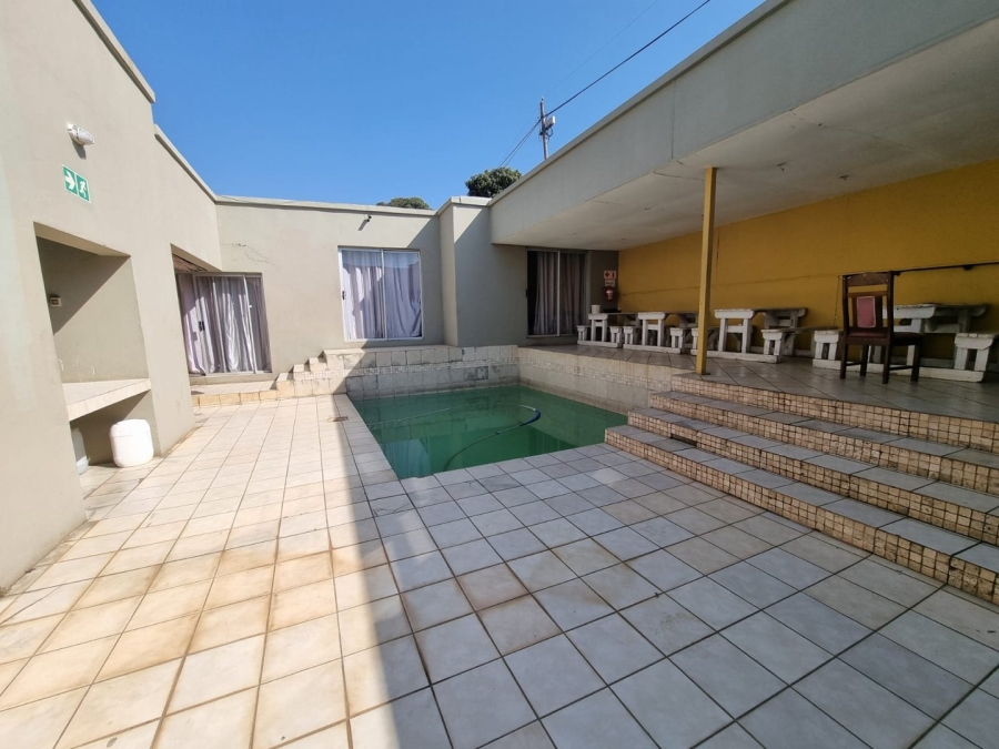 9 Bedroom Property for Sale in Auckland Park Gauteng