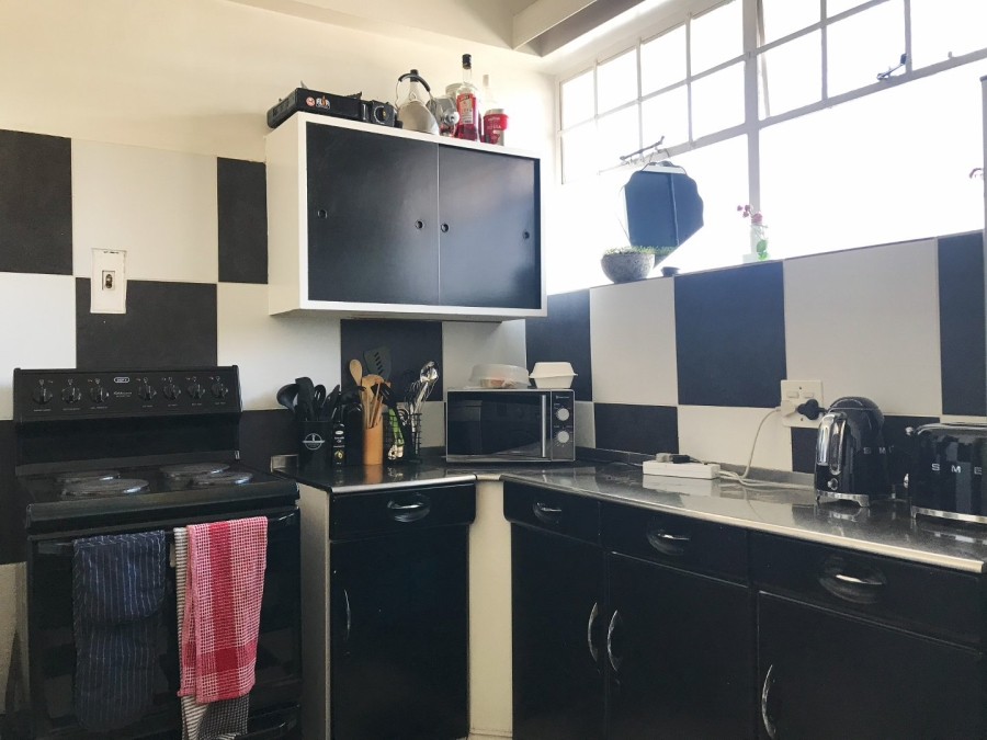 To Let 2 Bedroom Property for Rent in Illovo Gauteng