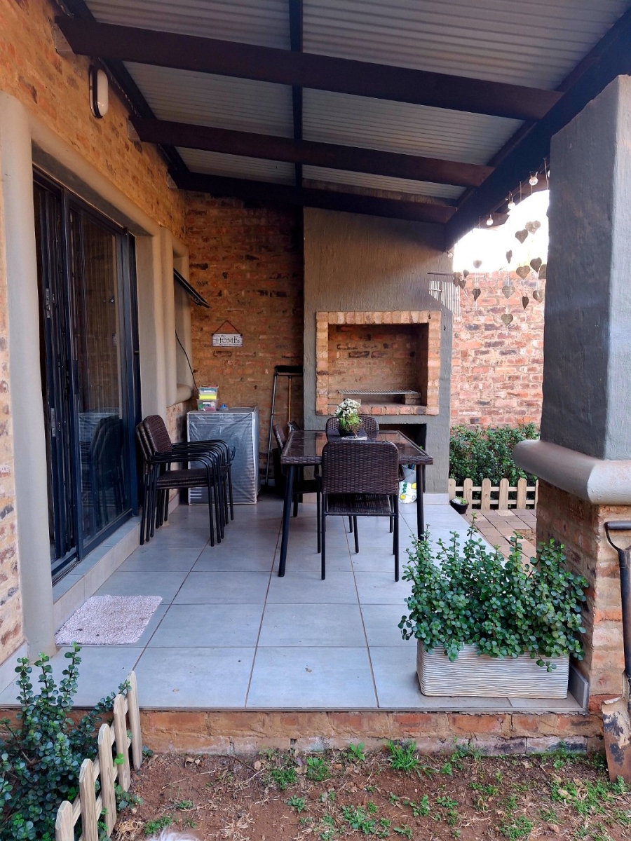 2 Bedroom Property for Sale in Pomona Gauteng