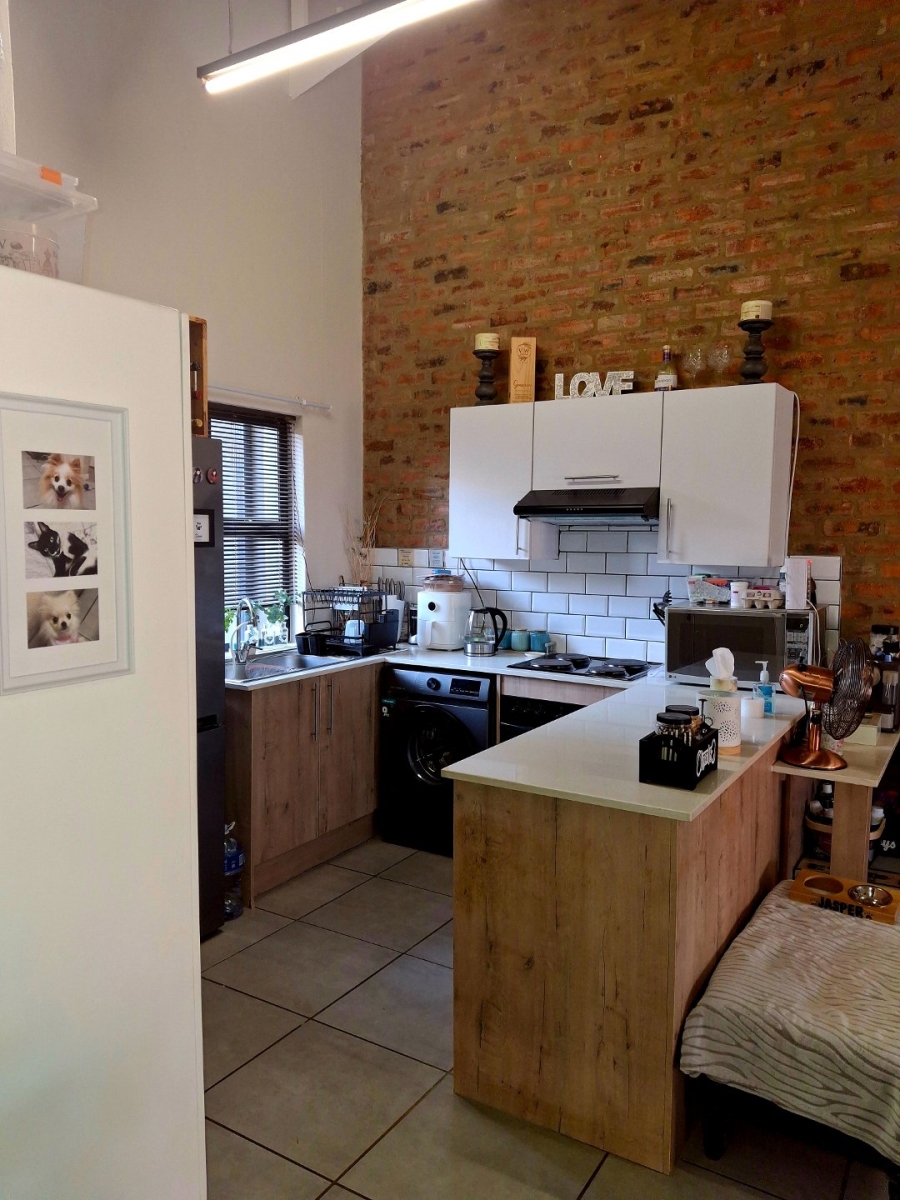 2 Bedroom Property for Sale in Pomona Gauteng