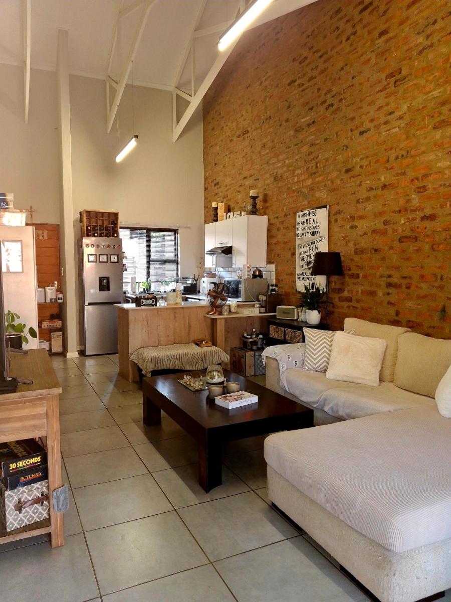 2 Bedroom Property for Sale in Pomona Gauteng