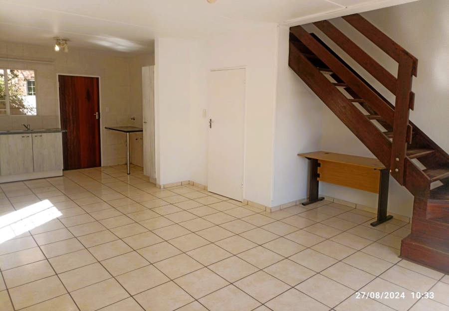 To Let 2 Bedroom Property for Rent in Sonneglans Gauteng