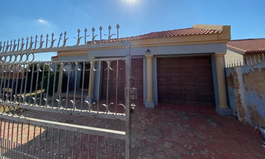 3 Bedroom Property for Sale in Mamelodi East Gauteng