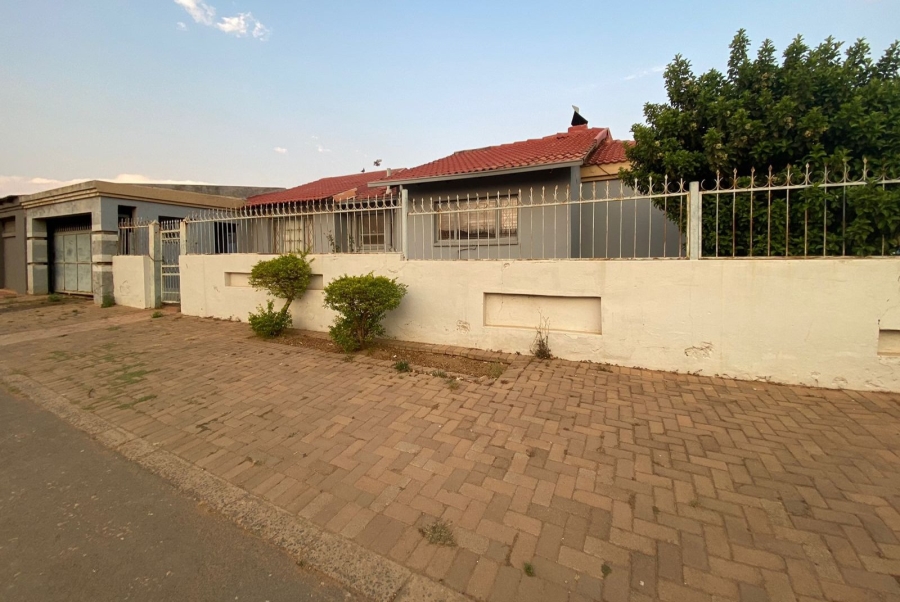 3 Bedroom Property for Sale in Mamelodi East Gauteng