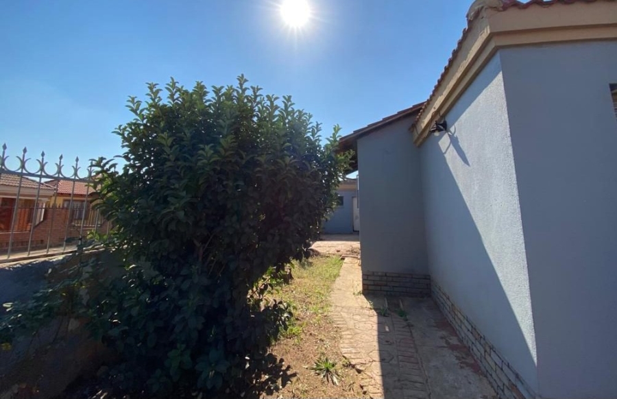 3 Bedroom Property for Sale in Mamelodi East Gauteng