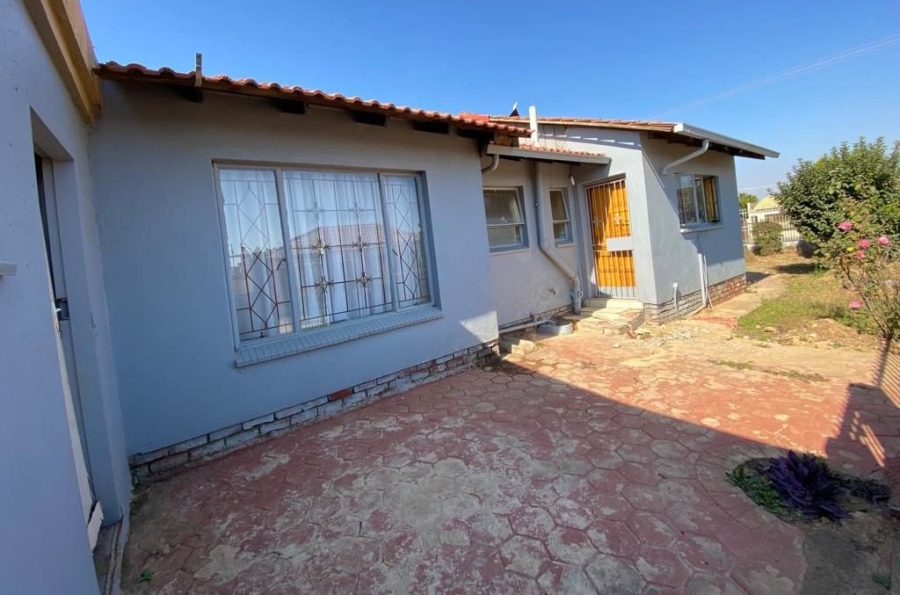 3 Bedroom Property for Sale in Mamelodi East Gauteng