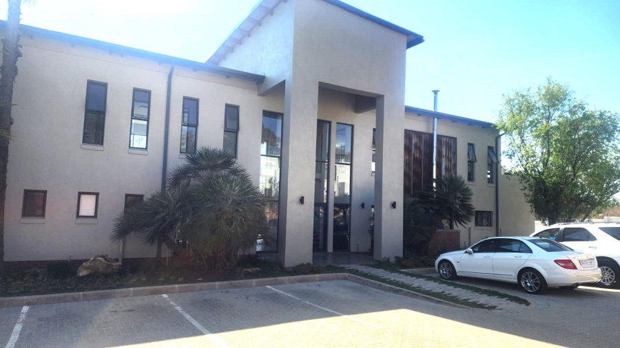 3 Bedroom Property for Sale in Crowthorne AH Gauteng