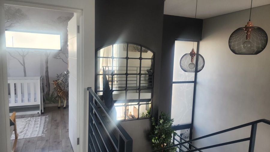 3 Bedroom Property for Sale in Crowthorne AH Gauteng