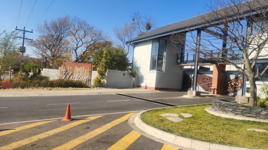 3 Bedroom Property for Sale in Crowthorne AH Gauteng