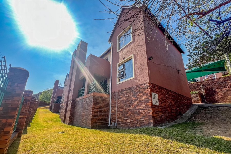 2 Bedroom Property for Sale in Winchester Hills Gauteng