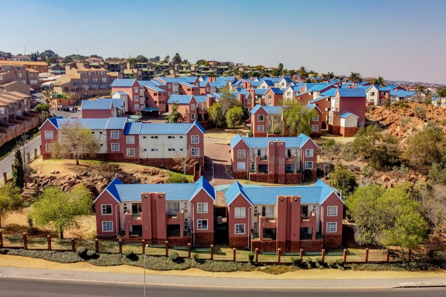 2 Bedroom Property for Sale in Winchester Hills Gauteng