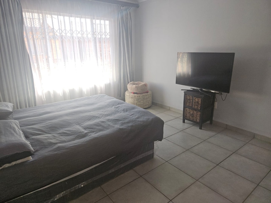 2 Bedroom Property for Sale in Eike Park Gauteng