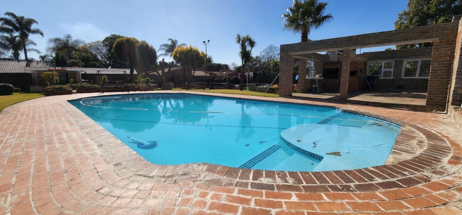 4 Bedroom Property for Sale in Bedfordview Gauteng