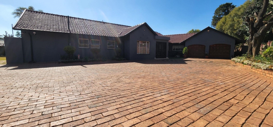 4 Bedroom Property for Sale in Bedfordview Gauteng