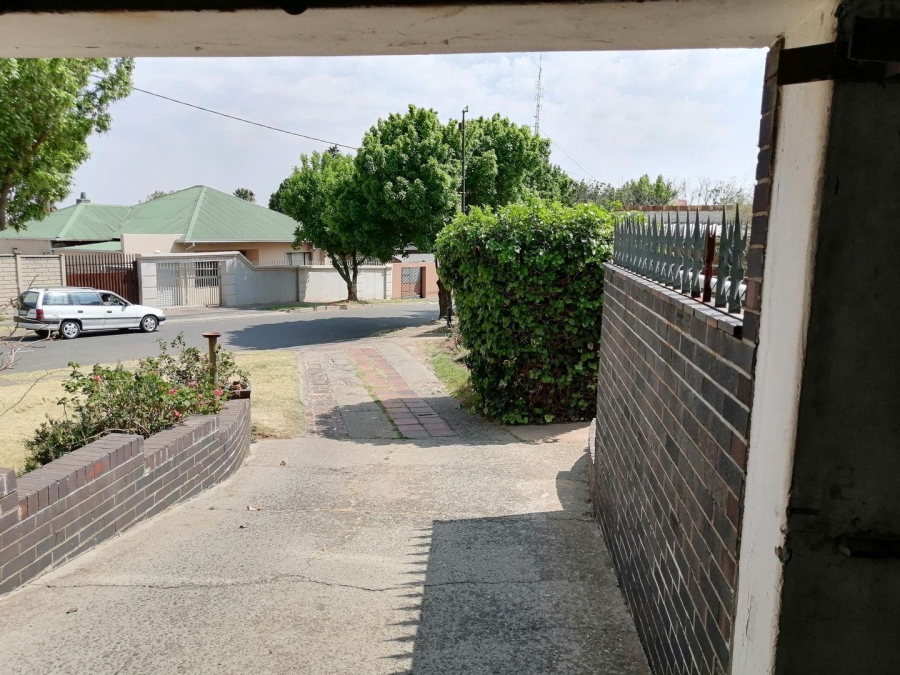 3 Bedroom Property for Sale in Rosettenville Gauteng