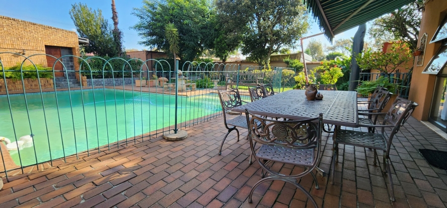 3 Bedroom Property for Sale in The Hill Gauteng