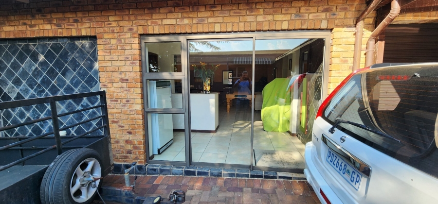 3 Bedroom Property for Sale in The Hill Gauteng