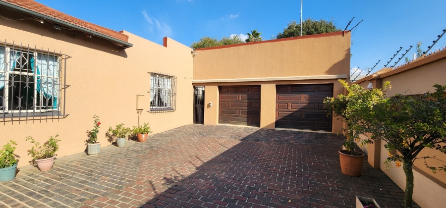 3 Bedroom Property for Sale in The Hill Gauteng