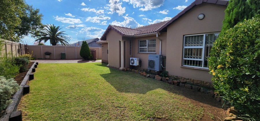 3 Bedroom Property for Sale in Brackendowns Gauteng