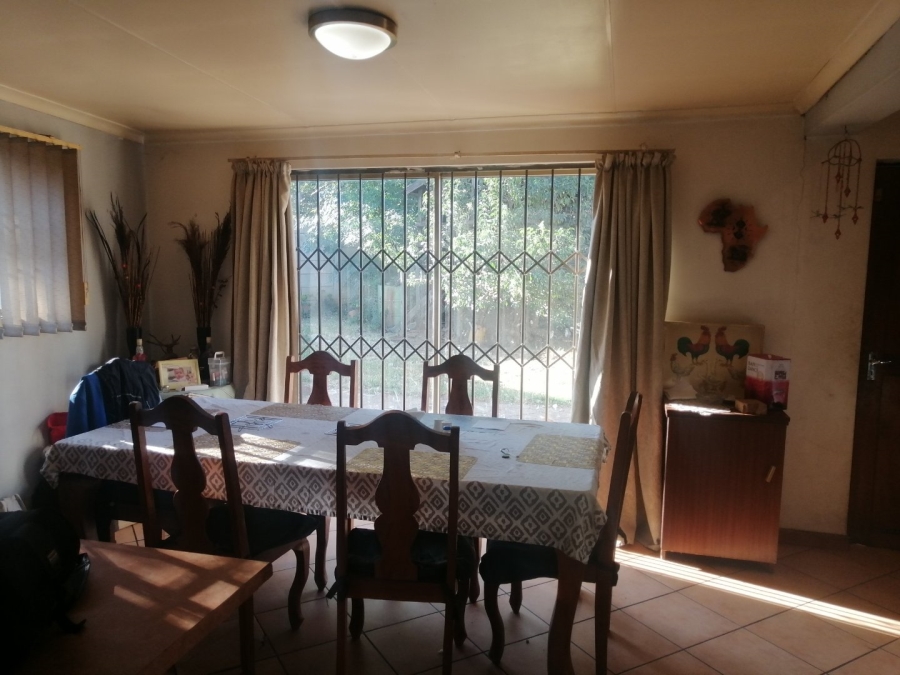 4 Bedroom Property for Sale in Verwoerdpark Gauteng