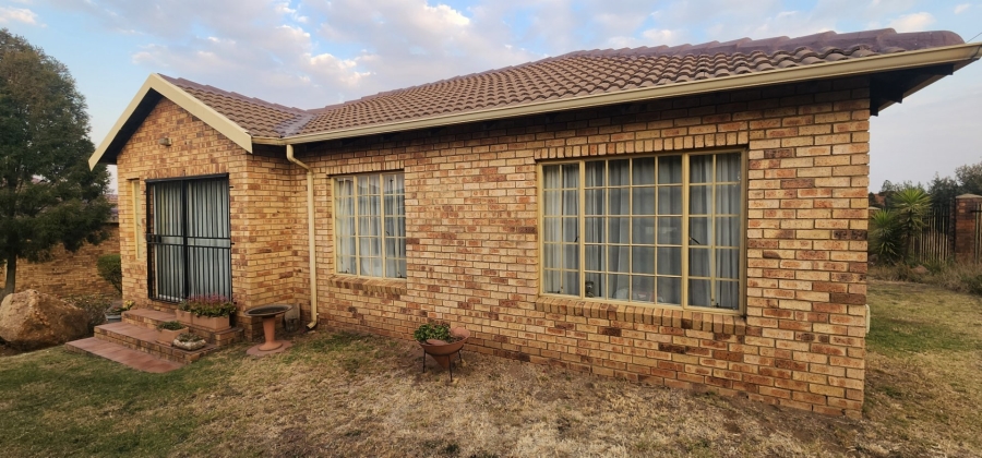 2 Bedroom Property for Sale in Elandspark Gauteng