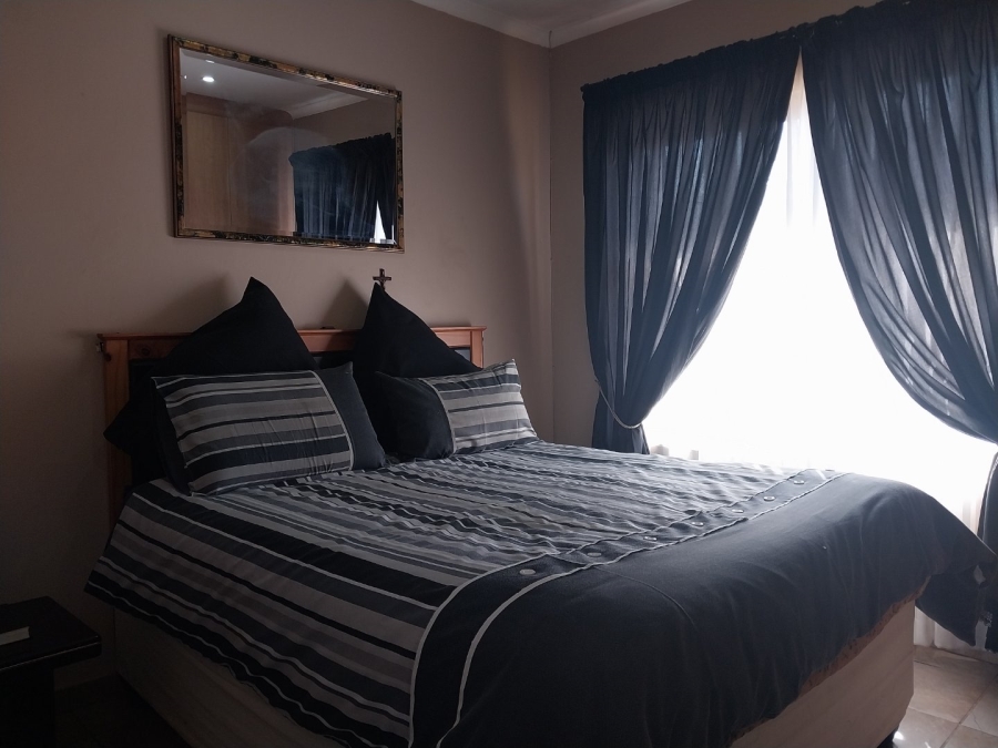 3 Bedroom Property for Sale in Kookrus Gauteng