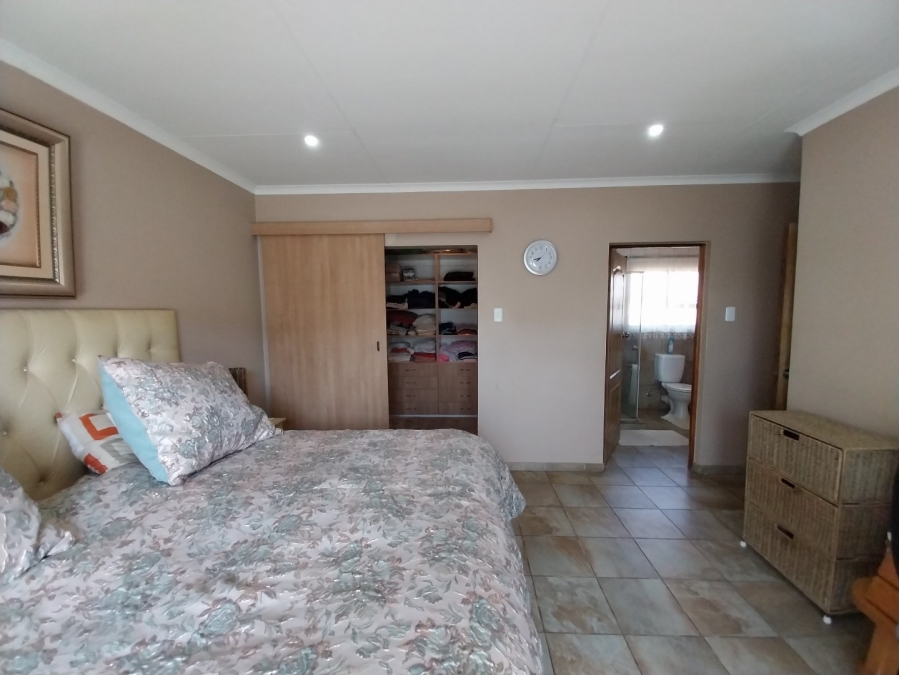 3 Bedroom Property for Sale in Kookrus Gauteng