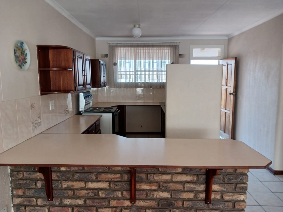 2 Bedroom Property for Sale in Brackendowns Gauteng