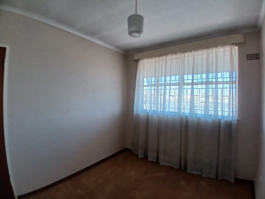 2 Bedroom Property for Sale in Brackendowns Gauteng