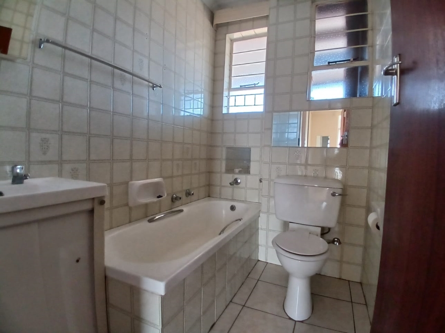 2 Bedroom Property for Sale in Brackendowns Gauteng