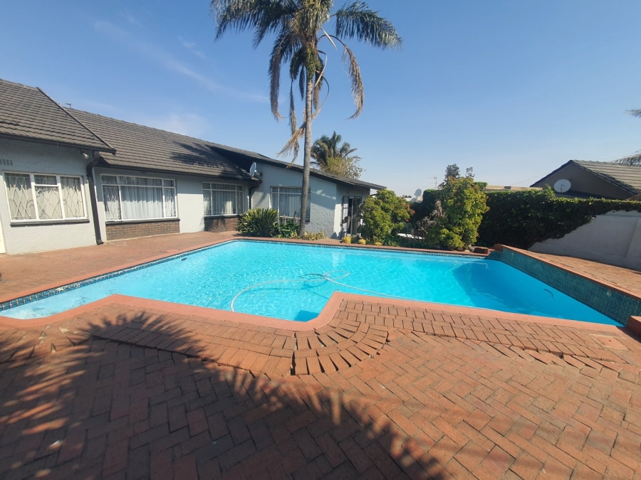 3 Bedroom Property for Sale in Bosmont Gauteng