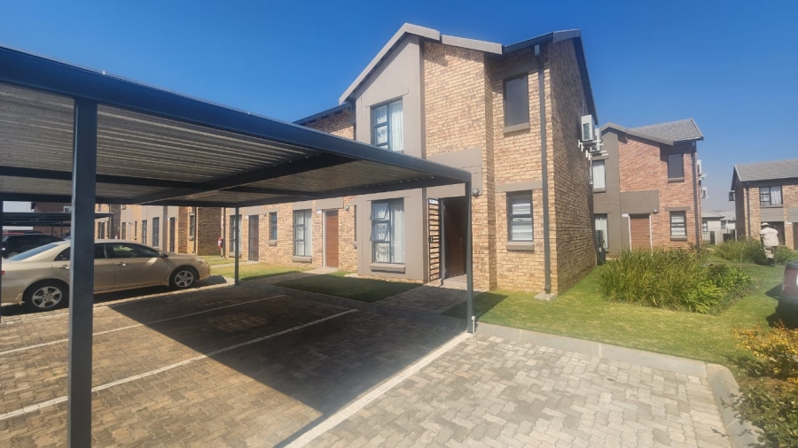 2 Bedroom Property for Sale in Albertsdal Gauteng