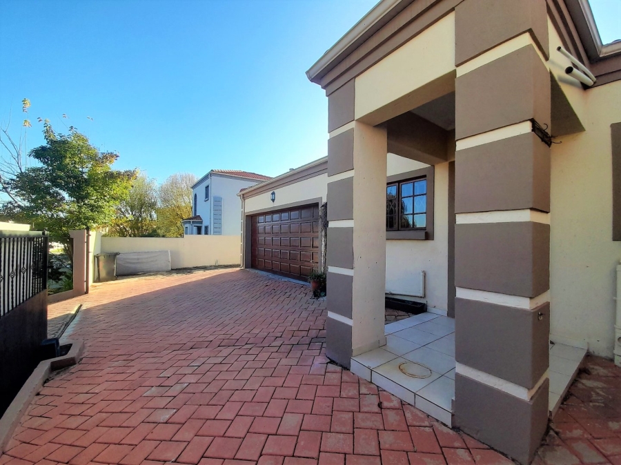 To Let 3 Bedroom Property for Rent in Kyalami Gauteng