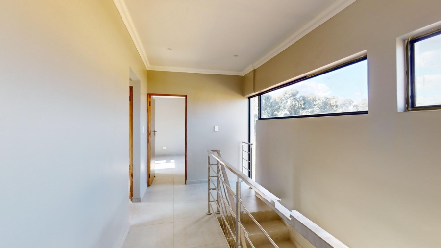 3 Bedroom Property for Sale in Bonaero Park Gauteng