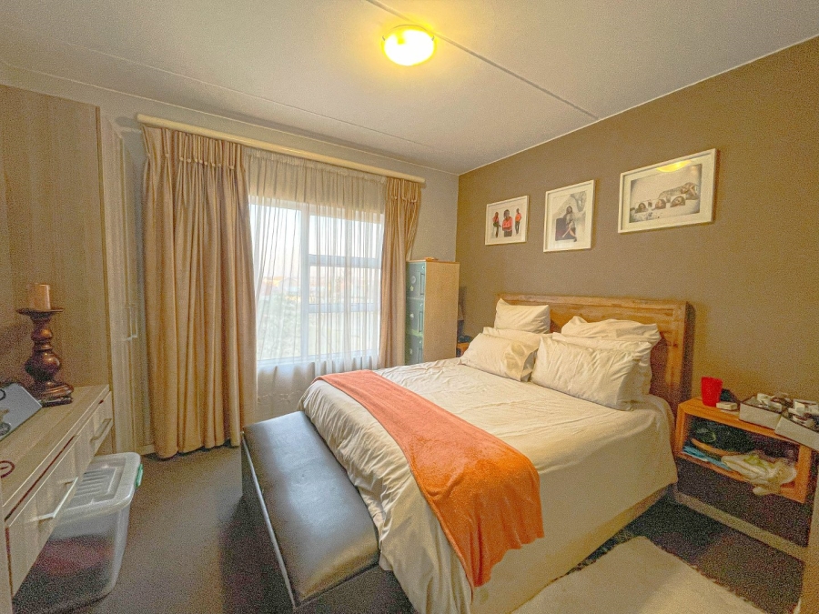 2 Bedroom Property for Sale in Blue Hills Gauteng