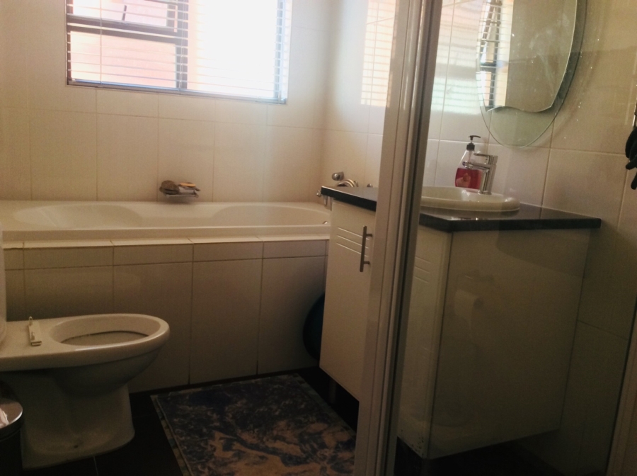 3 Bedroom Property for Sale in South Crest Gauteng