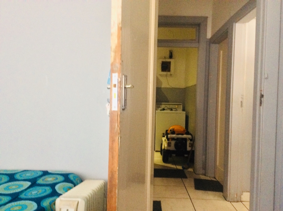 2 Bedroom Property for Sale in Luipaardsvlei Gauteng