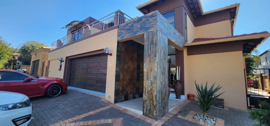 4 Bedroom Property for Sale in Aspen Hills Gauteng