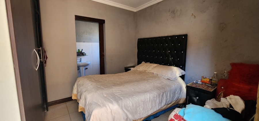 4 Bedroom Property for Sale in Aspen Hills Gauteng