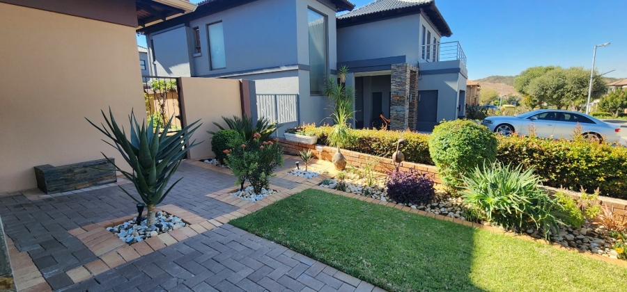 4 Bedroom Property for Sale in Aspen Hills Gauteng