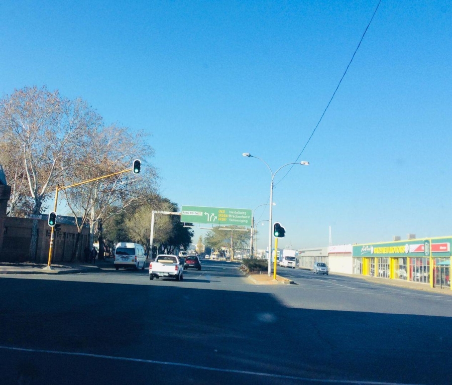 Commercial Property for Sale in Raceview Gauteng