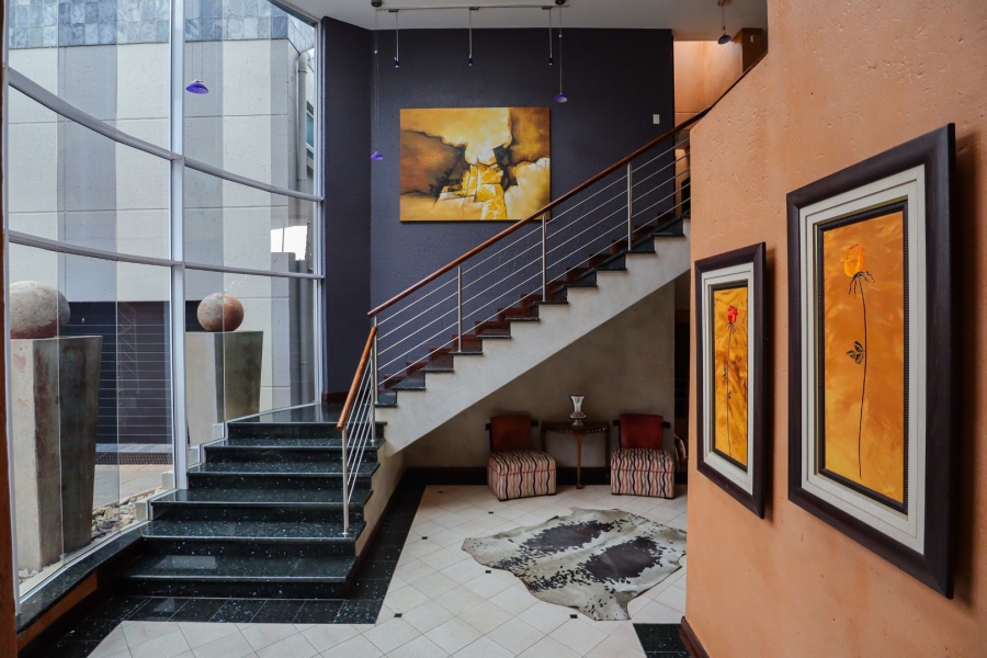 6 Bedroom Property for Sale in Glenvista Gauteng