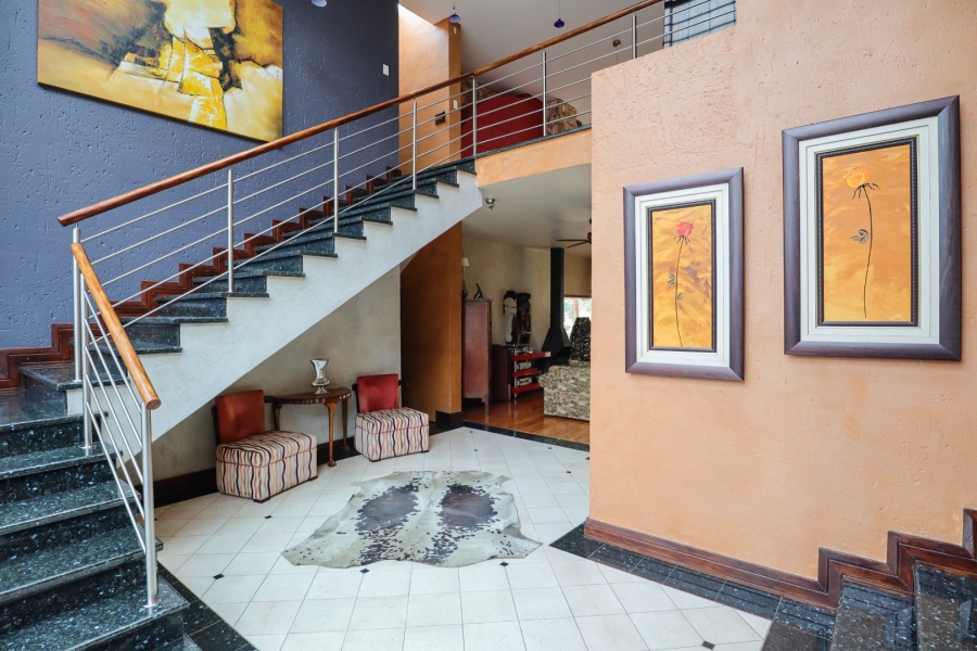 6 Bedroom Property for Sale in Glenvista Gauteng
