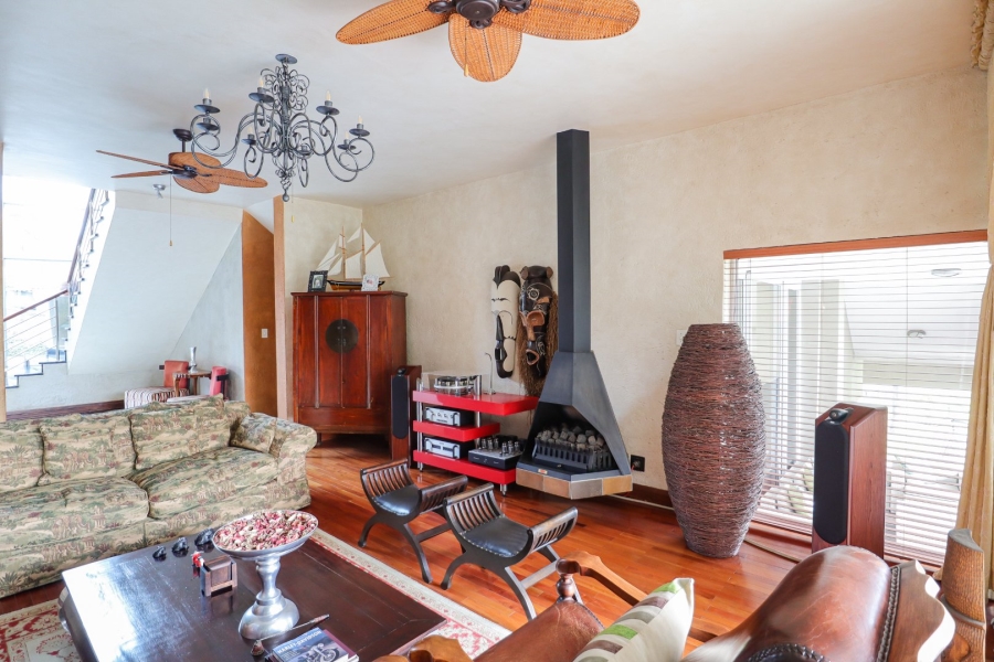 6 Bedroom Property for Sale in Glenvista Gauteng