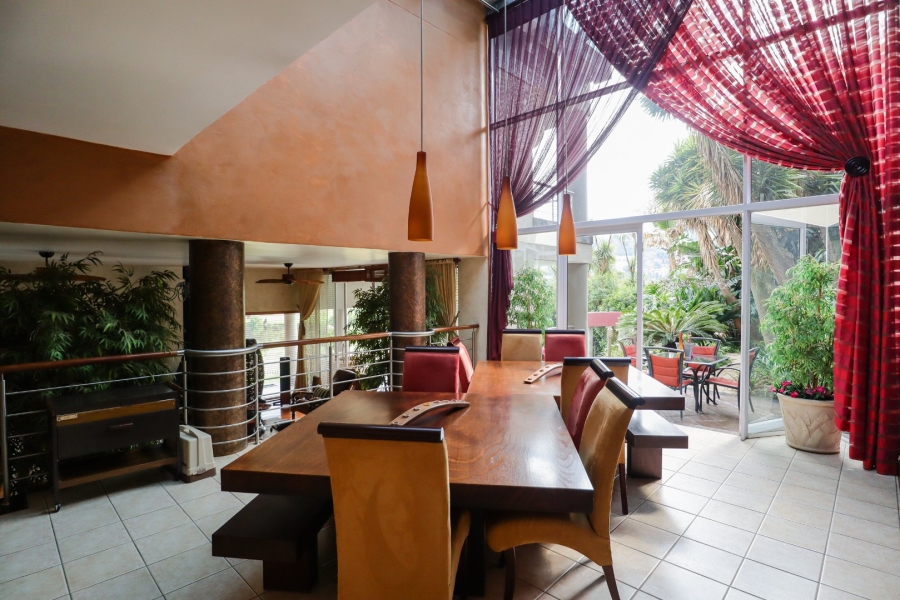 6 Bedroom Property for Sale in Glenvista Gauteng