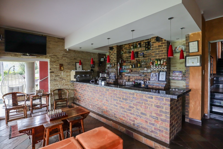 6 Bedroom Property for Sale in Glenvista Gauteng