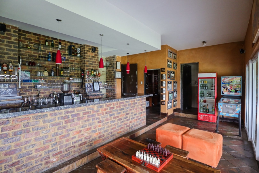 6 Bedroom Property for Sale in Glenvista Gauteng