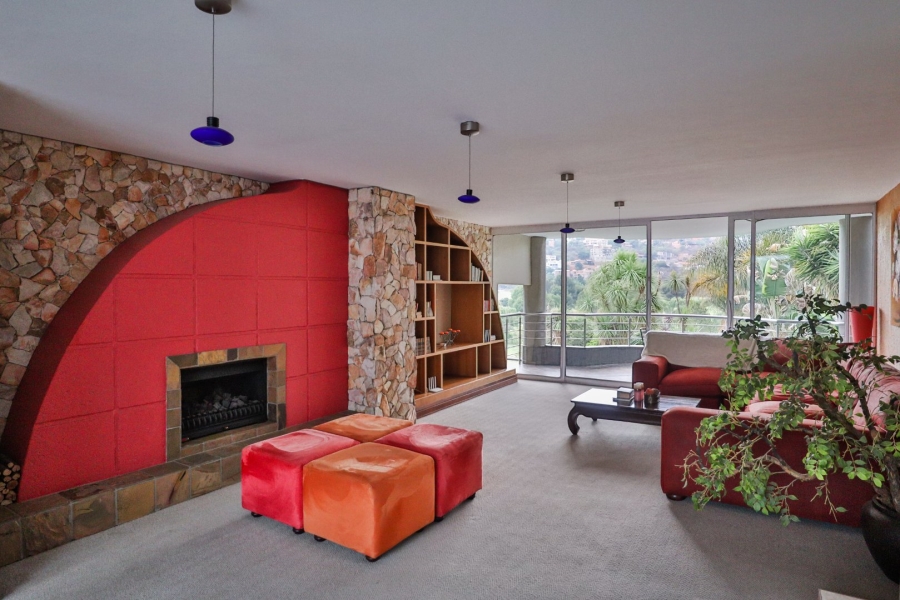 6 Bedroom Property for Sale in Glenvista Gauteng