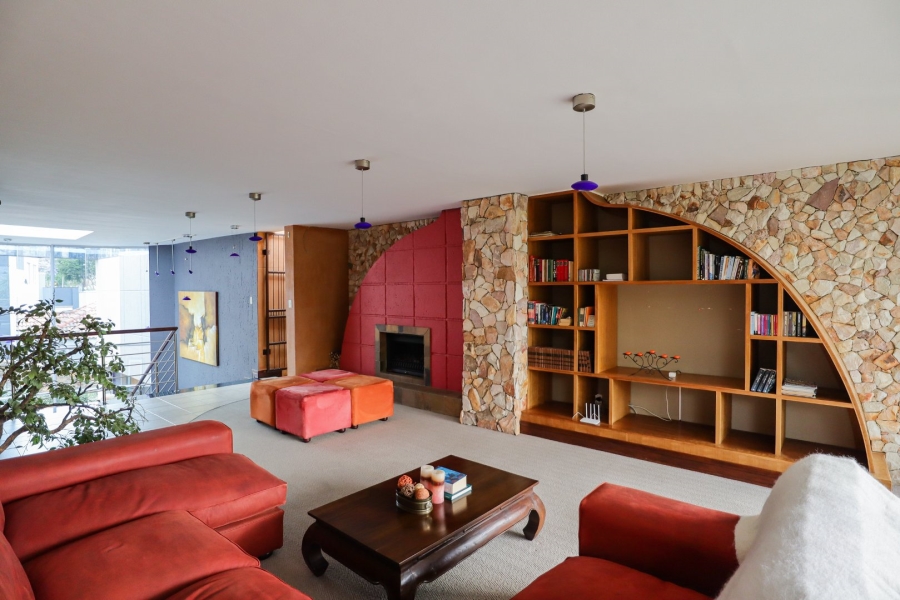 6 Bedroom Property for Sale in Glenvista Gauteng
