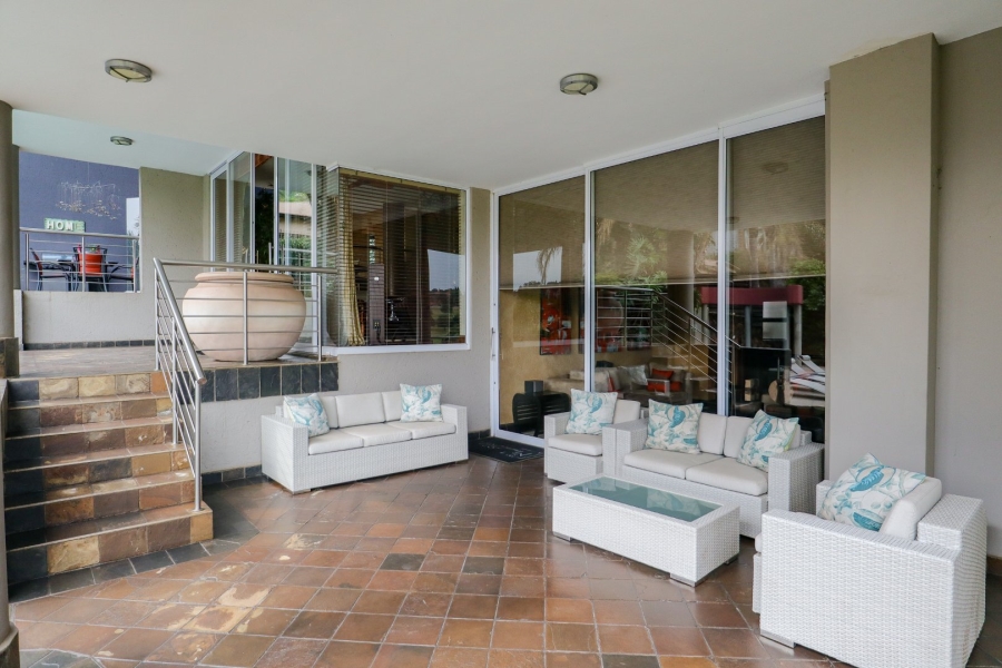 6 Bedroom Property for Sale in Glenvista Gauteng